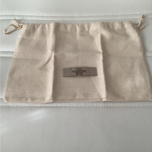 Authentic Valentino Garavani Unisex Calf Leather Phone Neck Strap Nior - Picture 13 of 13